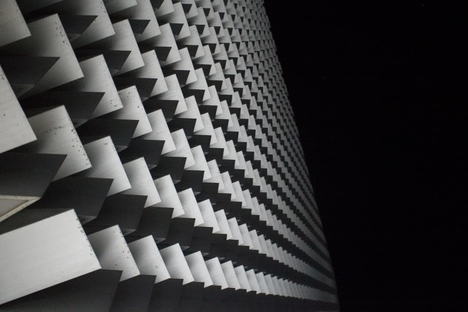 Emergent factors: autonomous nodes and network